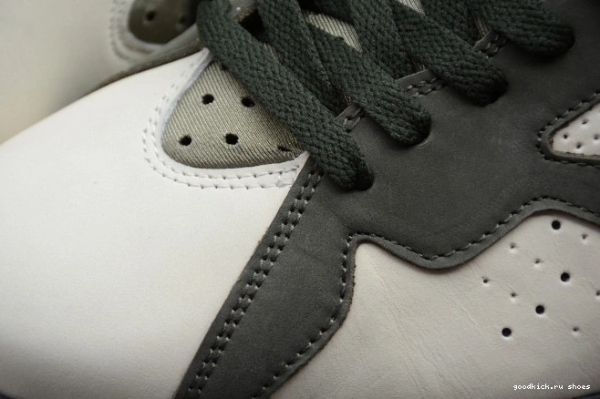 AT3375-100 7 Icicle x Jordan Patta Air 0730